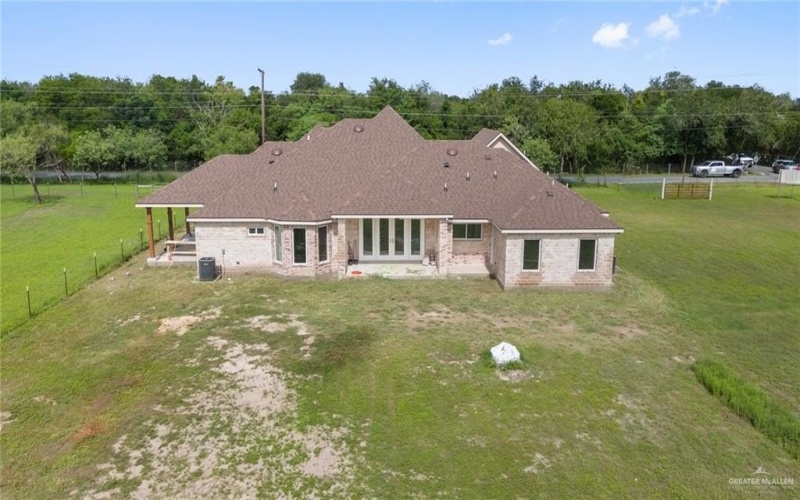 4521 N Central Avenue, Brownsville, TX 78526, 4 Bedrooms Bedrooms, ,5 BathroomsBathrooms,Residential,For Sale,4521 N Central Avenue,465384