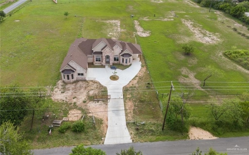 4521 N Central Avenue, Brownsville, TX 78526, 4 Bedrooms Bedrooms, ,5 BathroomsBathrooms,Residential,For Sale,4521 N Central Avenue,465384