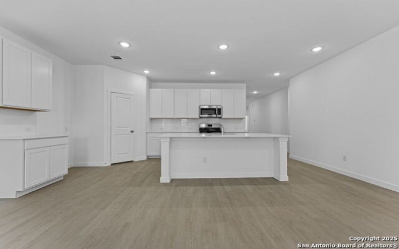 1225 Twisted Creek, New Braunfels, TX 78130, 4 Bedrooms Bedrooms, ,3 BathroomsBathrooms,Residential,For Sale,1225 Twisted Creek,0,1921000