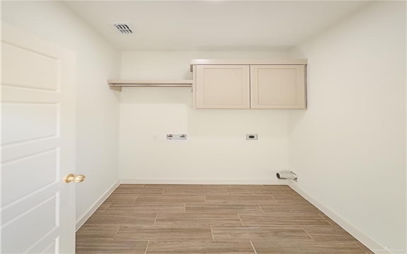 225 Palm Drive, La Joya, TX 78560, 3 Habitaciones Habitaciones , ,2 BañosBaños,Residential,En Venta,225 Palm Drive,0,486414