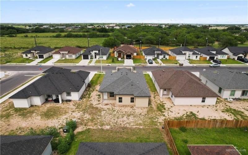 5928 N Playa Del Sol Street, Edinburg, TX 78542, 3 Bedrooms Bedrooms, ,2 BathroomsBathrooms,Residential,For Sale,5928 N Playa Del Sol Street,465394
