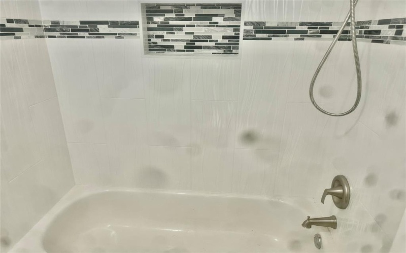 1305 Berkeley Court, Plano, TX 75023, 3 Bedrooms Bedrooms, ,2 BathroomsBathrooms,Residential,For Sale,1305 Berkeley Court,0,20998997