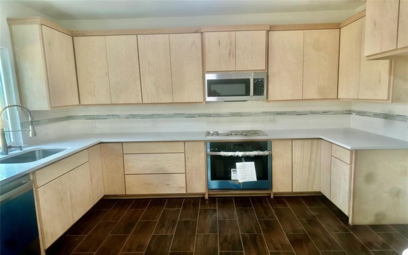 1305 Berkeley Court, Plano, TX 75023, 3 Bedrooms Bedrooms, ,2 BathroomsBathrooms,Residential,For Sale,1305 Berkeley Court,0,20998997