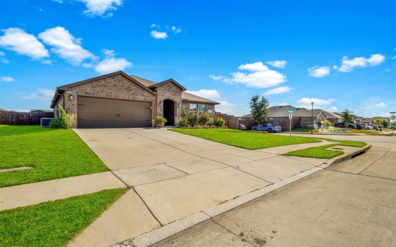 739 Meadow Creek Lane, Josephine, TX 75189, 4 Bedrooms Bedrooms, ,2 BathroomsBathrooms,Residential,For Sale,739 Meadow Creek Lane,0,21096322