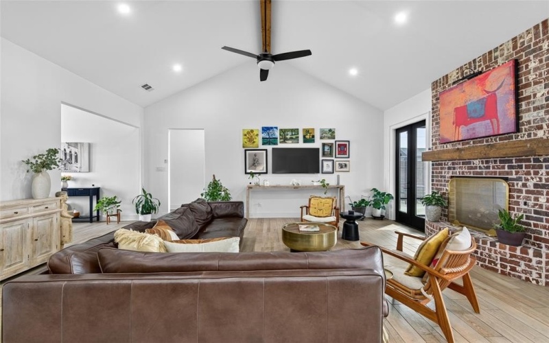 6810 Hunnington Drive, Sanger, TX 76266, 3 Habitaciones Habitaciones , ,2 BañosBaños,Residential,En Venta,6810 Hunnington Drive,0,21097366