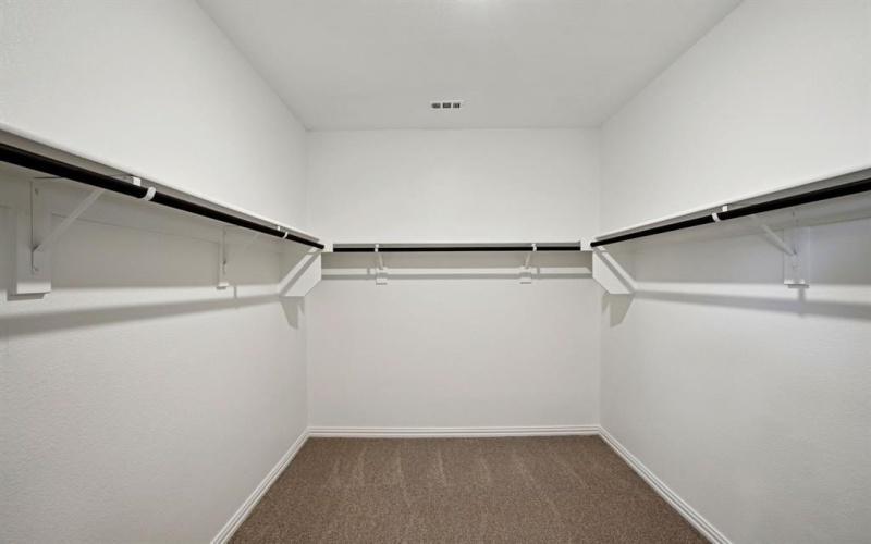 2223 Mustang Way, Seagoville, TX 75159, 4 Bedrooms Bedrooms, ,3 BathroomsBathrooms,Residential,For Sale,2223 Mustang Way,0,21099914