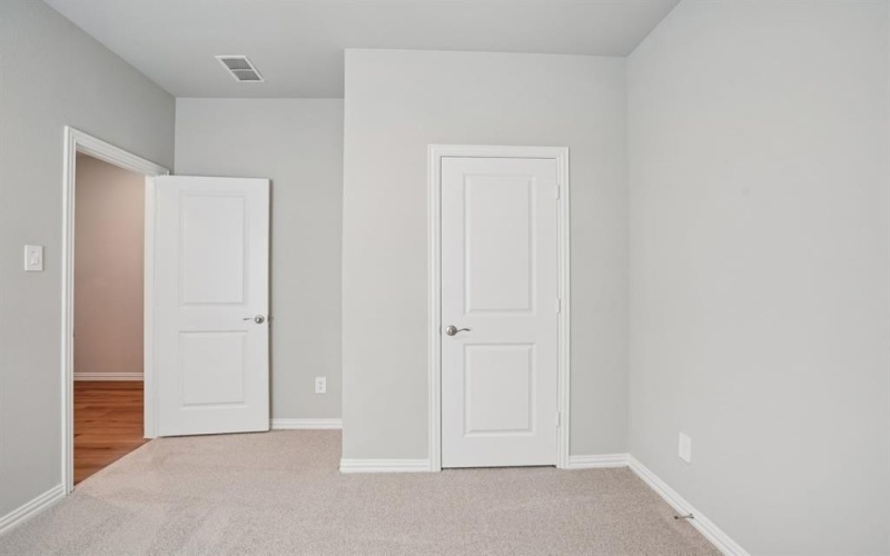 2215 Mustang Way, Seagoville, TX 75159, 3 Bedrooms Bedrooms, ,2 BathroomsBathrooms,Residential,For Sale,2215 Mustang Way,0,21099918