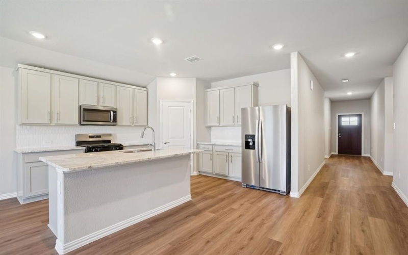 2215 Mustang Way, Seagoville, TX 75159, 3 Bedrooms Bedrooms, ,2 BathroomsBathrooms,Residential,For Sale,2215 Mustang Way,0,21099918