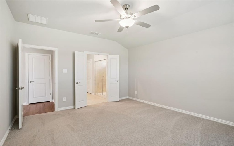 2215 Mustang Way, Seagoville, TX 75159, 3 Bedrooms Bedrooms, ,2 BathroomsBathrooms,Residential,For Sale,2215 Mustang Way,0,21099918