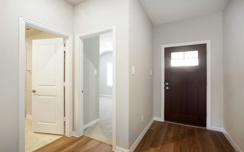 2215 Mustang Way, Seagoville, TX 75159, 3 Bedrooms Bedrooms, ,2 BathroomsBathrooms,Residential,For Sale,2215 Mustang Way,0,21099918