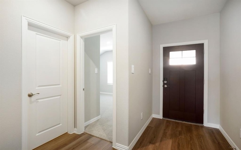 2215 Mustang Way, Seagoville, TX 75159, 3 Bedrooms Bedrooms, ,2 BathroomsBathrooms,Residential,For Sale,2215 Mustang Way,0,21099918