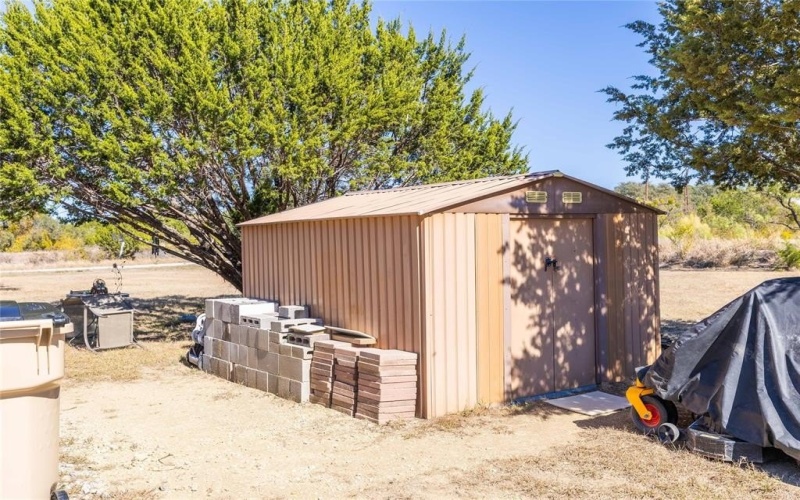 6935 County Road 467, Brownwood, TX 76801, 2 Bedrooms Bedrooms, ,1 BathroomBathrooms,Residential,For Sale,6935 County Road 467,0,21103441