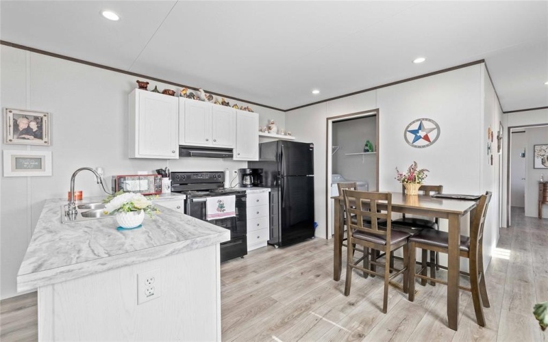 6935 County Road 467, Brownwood, TX 76801, 2 Bedrooms Bedrooms, ,1 BathroomBathrooms,Residential,For Sale,6935 County Road 467,0,21103441