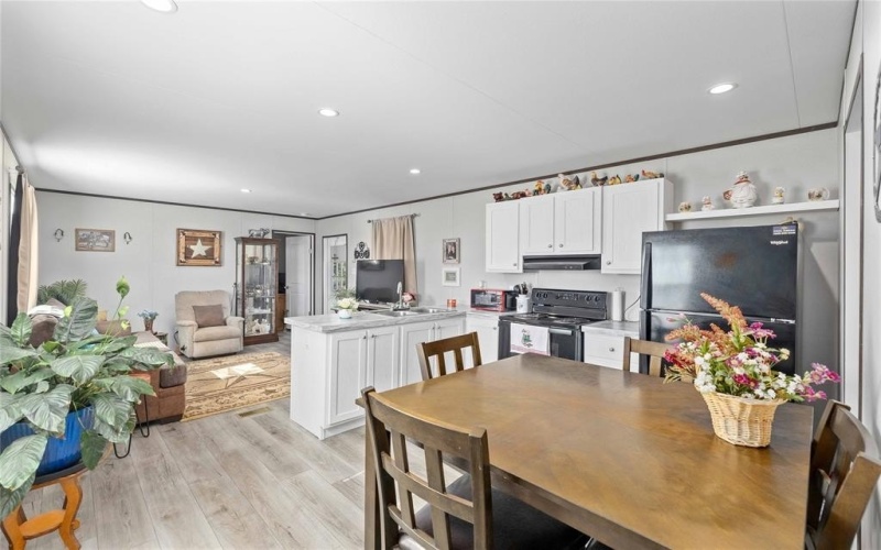 6935 County Road 467, Brownwood, TX 76801, 2 Bedrooms Bedrooms, ,1 BathroomBathrooms,Residential,For Sale,6935 County Road 467,0,21103441