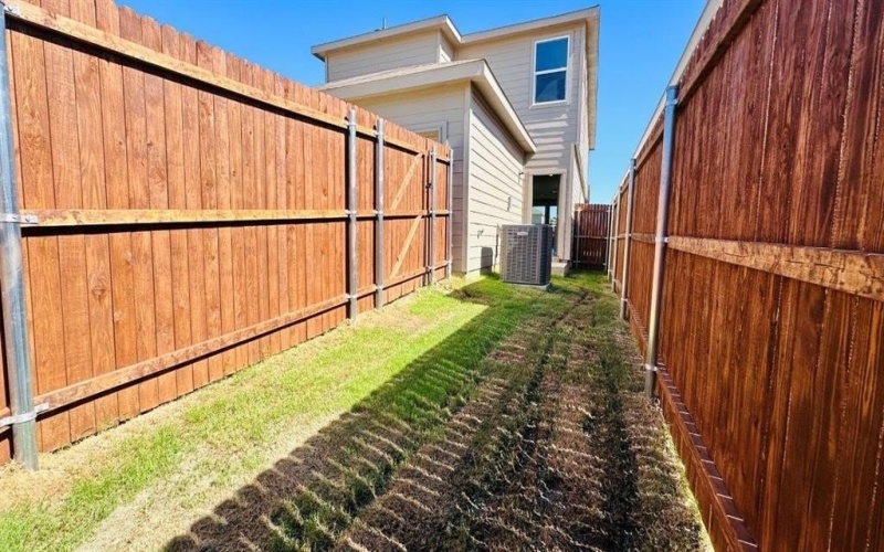 9352 PEAR BUTTE Drive, Fort Worth, TX 76140, 3 Habitaciones Habitaciones , ,2 BañosBaños,Residential,En Venta,9352 PEAR BUTTE Drive,0,21103585