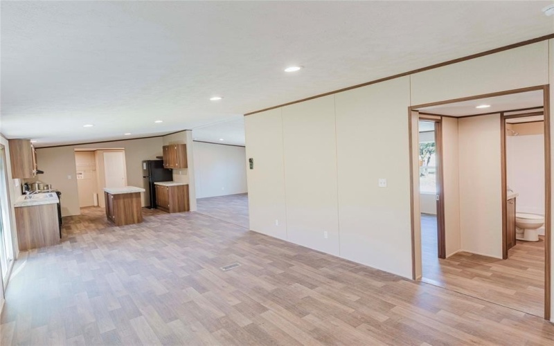 424 Brazos Mountain Drive, Weatherford, TX 76087, 4 Bedrooms Bedrooms, ,2 BathroomsBathrooms,Residential,For Sale,424 Brazos Mountain Drive,0,21106029