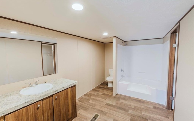 424 Brazos Mountain Drive, Weatherford, TX 76087, 4 Bedrooms Bedrooms, ,2 BathroomsBathrooms,Residential,For Sale,424 Brazos Mountain Drive,0,21106029