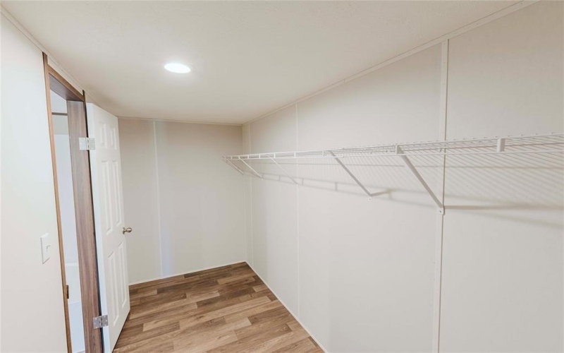 424 Brazos Mountain Drive, Weatherford, TX 76087, 4 Bedrooms Bedrooms, ,2 BathroomsBathrooms,Residential,For Sale,424 Brazos Mountain Drive,0,21106029