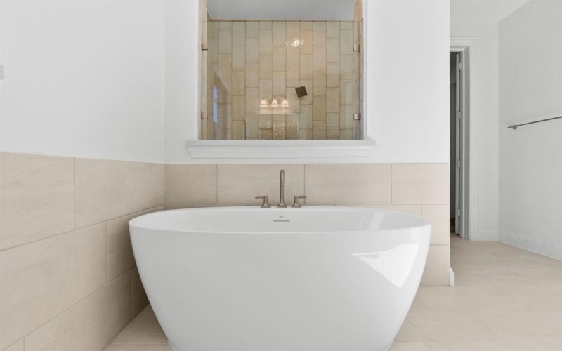 2400 Randas Way, Rockwall, TX 75087, 5 Habitaciones Habitaciones , ,5 BañosBaños,Residential,En Venta,2400 Randas Way,0,21106197