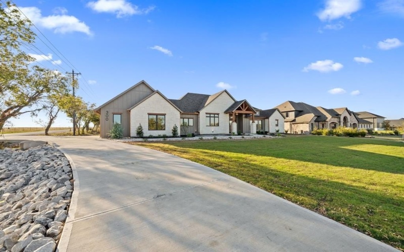 300 Ryker Lane, Gunter, TX 75058, 4 Bedrooms Bedrooms, ,5 BathroomsBathrooms,Residential,For Sale,300 Ryker Lane,0,21106291