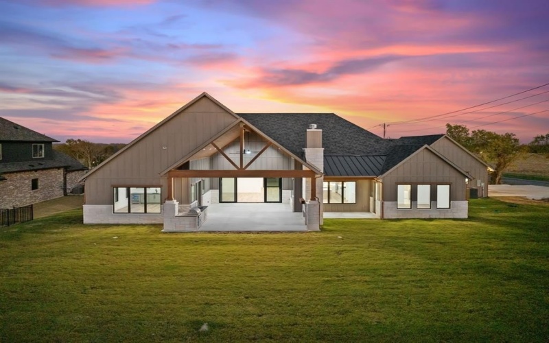 300 Ryker Lane, Gunter, TX 75058, 4 Bedrooms Bedrooms, ,5 BathroomsBathrooms,Residential,For Sale,300 Ryker Lane,0,21106291