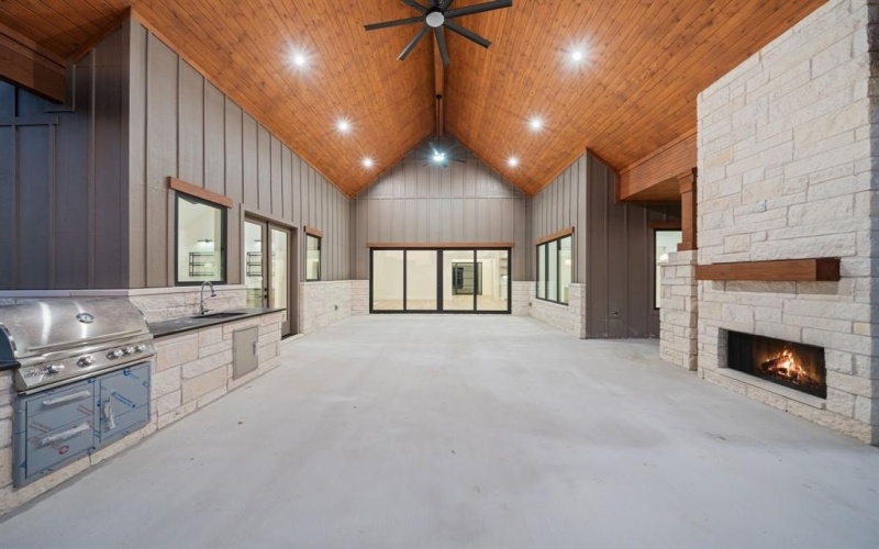 300 Ryker Lane, Gunter, TX 75058, 4 Bedrooms Bedrooms, ,5 BathroomsBathrooms,Residential,For Sale,300 Ryker Lane,0,21106291