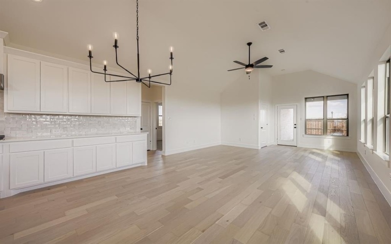 1612 Wandell Way, Fort Worth, TX 76052, 3 Habitaciones Habitaciones , ,2 BañosBaños,Residential,En Venta,1612 Wandell Way,0,21106419