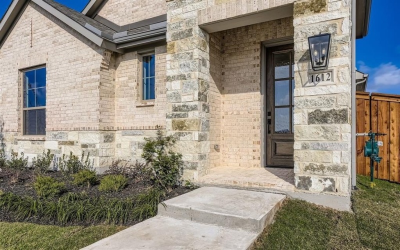 1612 Wandell Way, Fort Worth, TX 76052, 3 Habitaciones Habitaciones , ,2 BañosBaños,Residential,En Venta,1612 Wandell Way,0,21106419