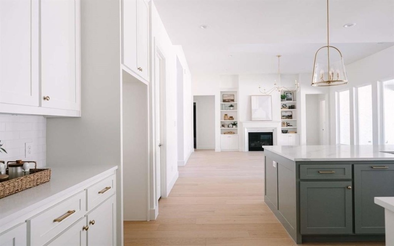 1027 Twin Creeks Drive, Weatherford, TX 76088, 3 Habitaciones Habitaciones , ,2 BañosBaños,Residential,En Venta,1027 Twin Creeks Drive,0,21106428