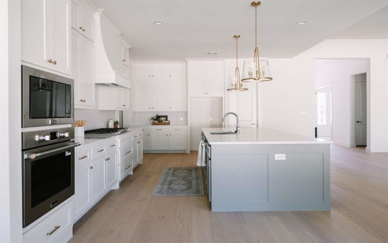 1027 Twin Creeks Drive, Weatherford, TX 76088, 3 Habitaciones Habitaciones , ,2 BañosBaños,Residential,En Venta,1027 Twin Creeks Drive,0,21106428