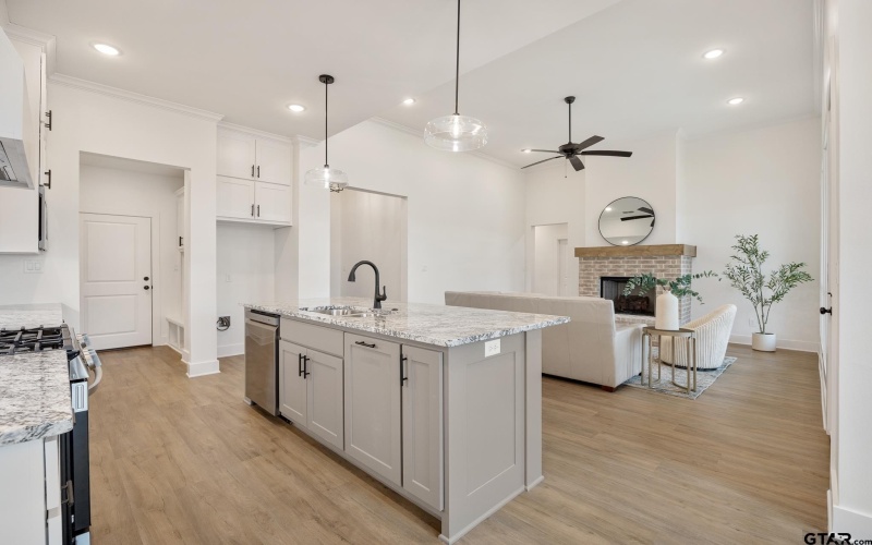 113 Sides Blvd, Bullard, TX 75757, 4 Bedrooms Bedrooms, ,2 BathroomsBathrooms,Residential,For Sale,113 Sides Blvd,24014533