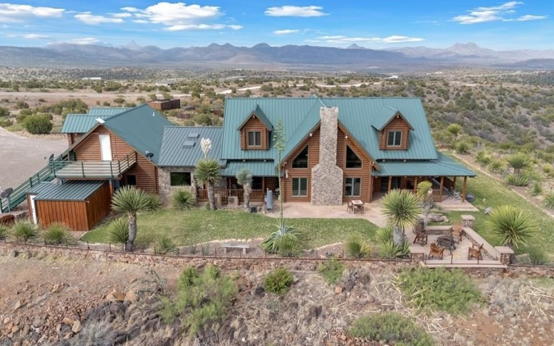 2 N Scenic Rd., Alpine, TX 79830, 6 Bedrooms Bedrooms, ,9 BathroomsBathrooms,Residential,For Sale,2 N Scenic Rd.,0,164237