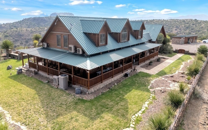 2 N Scenic Rd., Alpine, TX 79830, 6 Bedrooms Bedrooms, ,9 BathroomsBathrooms,Residential,For Sale,2 N Scenic Rd.,0,164237