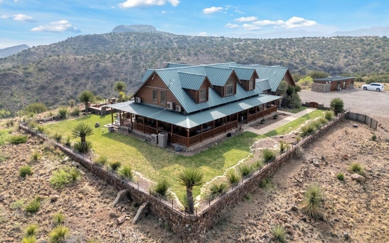 2 N Scenic Rd., Alpine, TX 79830, 6 Bedrooms Bedrooms, ,9 BathroomsBathrooms,Residential,For Sale,2 N Scenic Rd.,0,164237