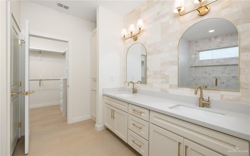 3428 E McGrady Street, Edinburg, TX 78542, 3 Bedrooms Bedrooms, ,2 BathroomsBathrooms,Residential,For Sale,3428 E McGrady Street,470697