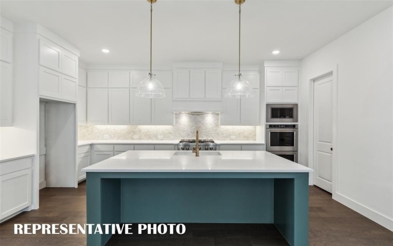 4012 Hibiscus Drive, McKinney, TX 75071, 5 Bedrooms Bedrooms, ,6 BathroomsBathrooms,Residential,For Sale,4012 Hibiscus Drive,0,21104779