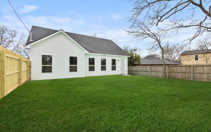 919 W Day Street, Denison, TX 75020, 3 Habitaciones Habitaciones , ,2 BañosBaños,Residential,En Venta,919 W Day Street,0,21105124