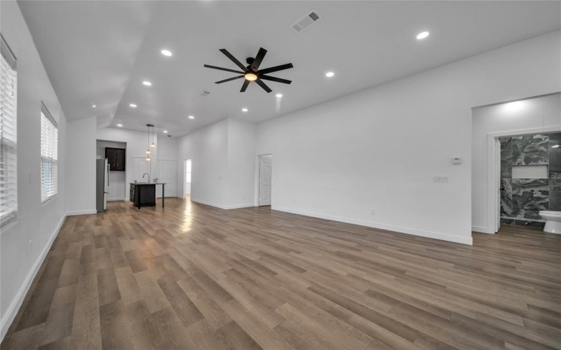 2406 Naoma Street, Dallas, TX 75241, 4 Habitaciones Habitaciones , ,2 BañosBaños,Residential,En Venta,2406 Naoma Street,0,21105213