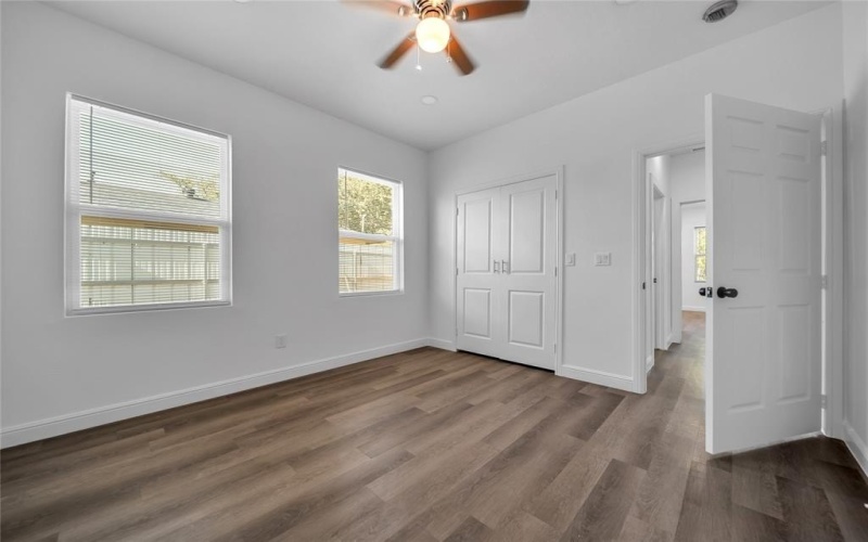 2406 Naoma Street, Dallas, TX 75241, 4 Habitaciones Habitaciones , ,2 BañosBaños,Residential,En Venta,2406 Naoma Street,0,21105213