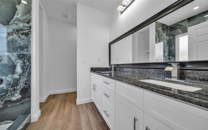 2406 Naoma Street, Dallas, TX 75241, 4 Habitaciones Habitaciones , ,2 BañosBaños,Residential,En Venta,2406 Naoma Street,0,21105213