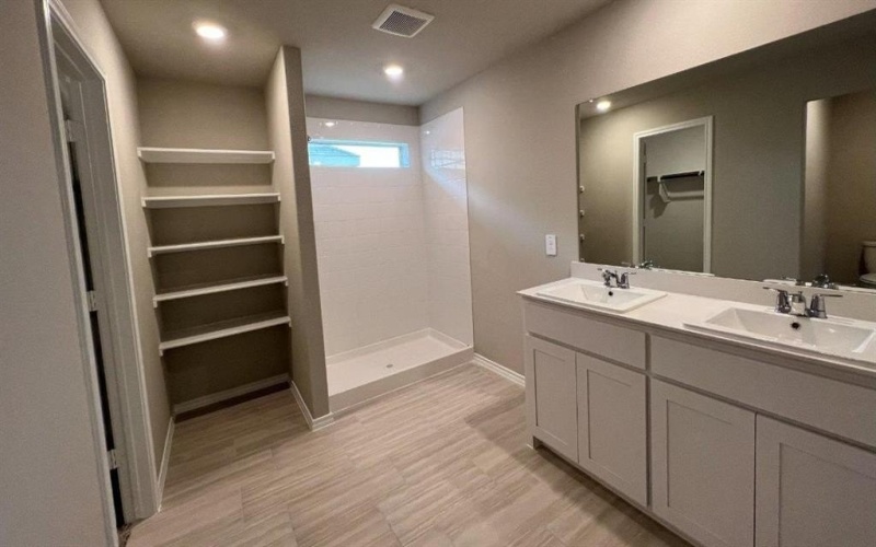 8509 HOLLYMEAD Lane, Fort Worth, TX 76131, 4 Bedrooms Bedrooms, ,3 BathroomsBathrooms,Residential,For Sale,8509 HOLLYMEAD Lane,0,21105372