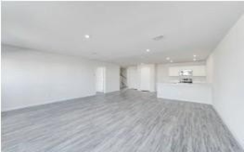 216 Arbor, Granbury, TX 76048, 5 Bedrooms Bedrooms, ,2 BathroomsBathrooms,Residential,For Sale,216 Arbor,0,21105510