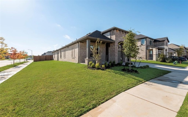 2710 Prairie Willow Lane, Mansfield, TX 76063, 3 Bedrooms Bedrooms, ,2 BathroomsBathrooms,Residential,For Sale,2710 Prairie Willow Lane,0,21105557