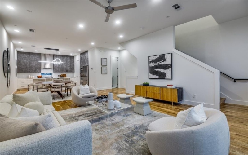 4109 N Reserve Lane, Addison, TX 75001, 3 Habitaciones Habitaciones , ,3 BañosBaños,Residential,En Venta,4109 N Reserve Lane,0,21105679