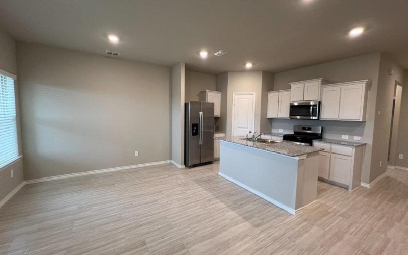 905 INGALLS PARK Lane, Fort Worth, TX 76131, 4 Habitaciones Habitaciones , ,3 BañosBaños,Residential,En Venta,905 INGALLS PARK Lane,0,21105809