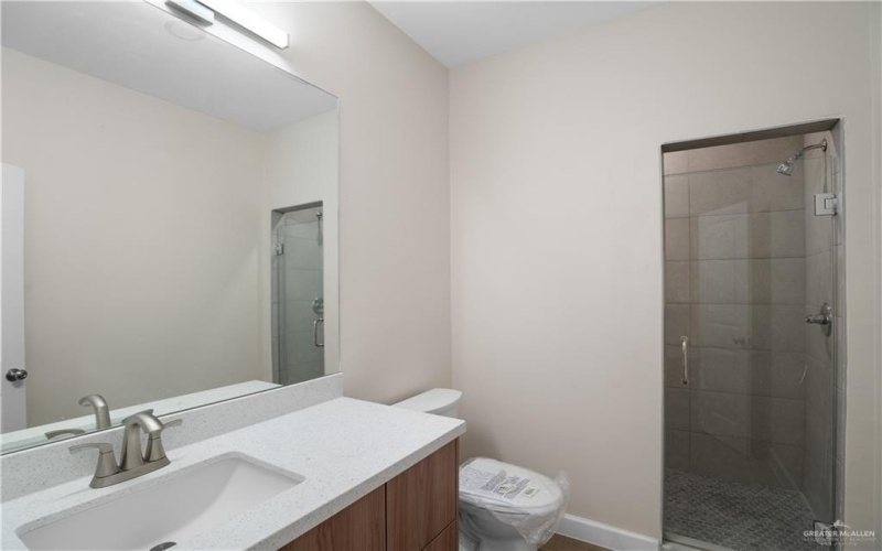 808 Bicentennial Boulevard, McAllen, TX 78501, 3 Habitaciones Habitaciones , ,2 BañosBaños,Residential,En Venta,808 Bicentennial Boulevard,0,465498