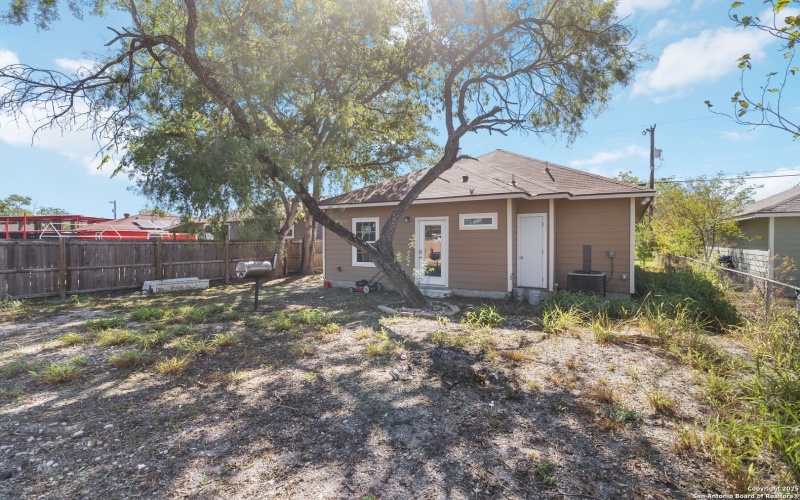 1611 Santa Rita, San Antonio, TX 78214, 3 Bedrooms Bedrooms, ,2 BathroomsBathrooms,Residential,For Sale,1611 Santa Rita,0,1921156