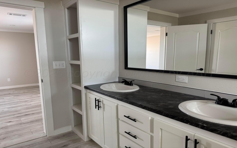 110 E Heritage Lane, Canyon, TX 79015, 3 Habitaciones Habitaciones , ,2 BañosBaños,Residential,En Venta,110 E Heritage Lane,0,25-9336