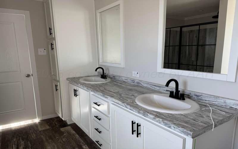 210 E Heritage Lane, Canyon, TX 79015, 3 Habitaciones Habitaciones , ,2 BañosBaños,Residential,En Venta,210 E Heritage Lane,0,25-9338