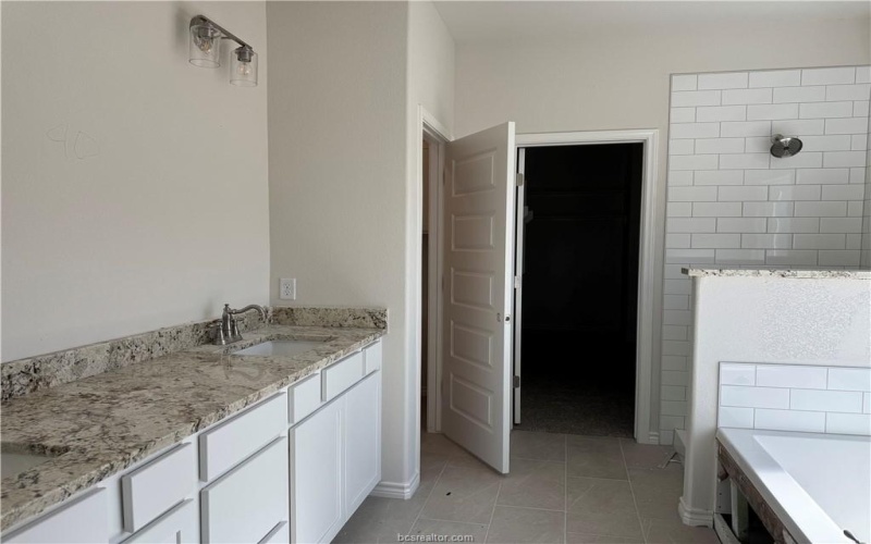 4089 Crestmont Drive, College Station, TX 77845, 3 Habitaciones Habitaciones , ,2 BañosBaños,Residential,En Venta,4089 Crestmont Drive,0,25011178